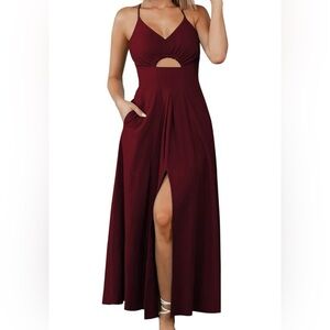 NWOT. Medium Strappy Midi Dress with Pockets